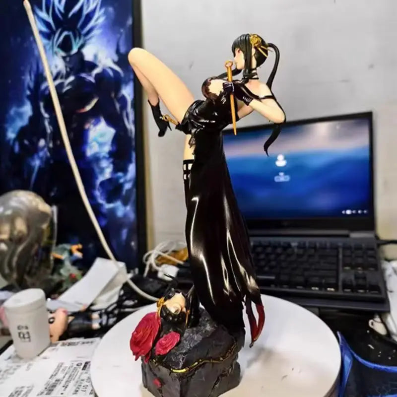 SPY×FAMILY Yor Forger Battle Pose PVC Figure