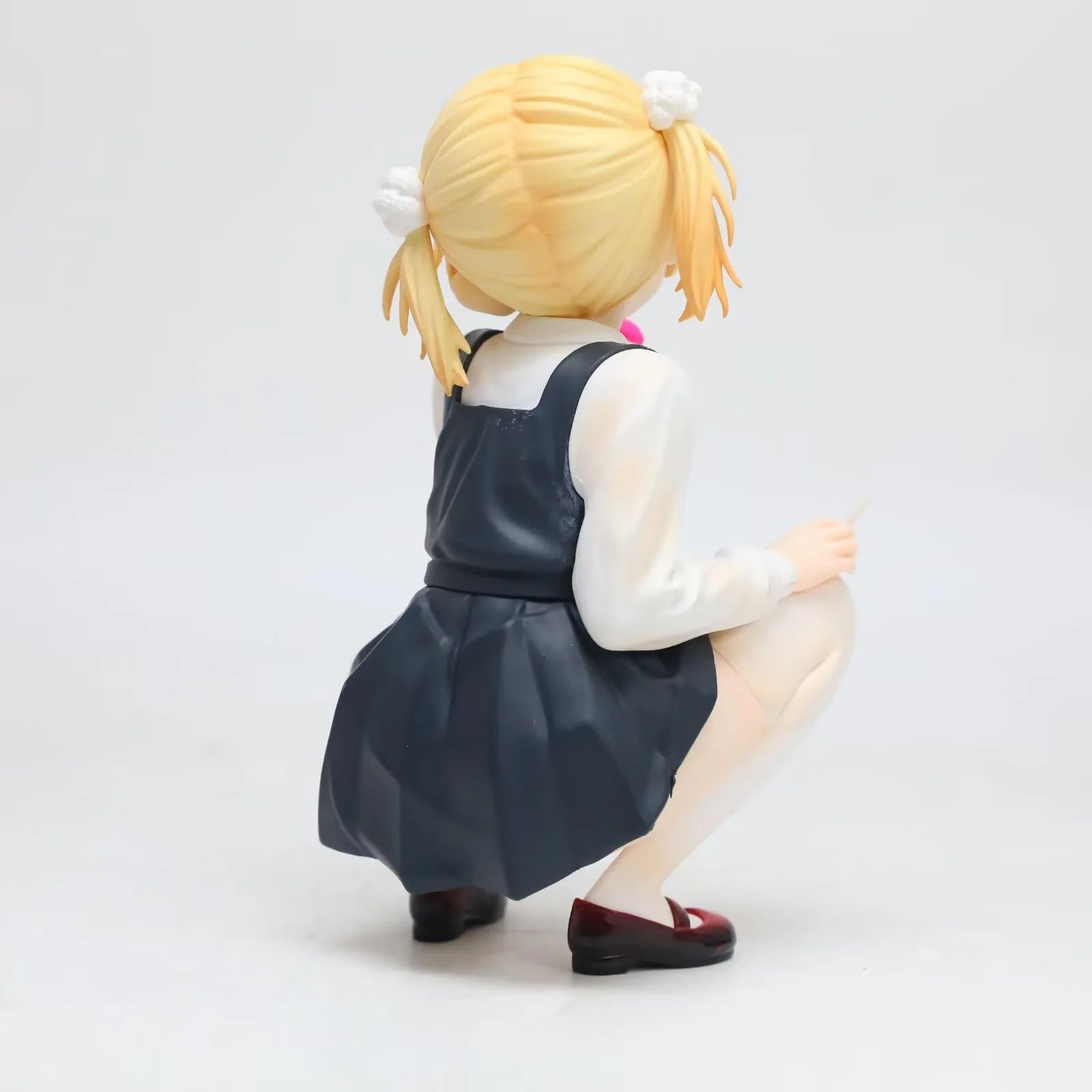 Shigure Ui VTuber PVC Figure – 14cm